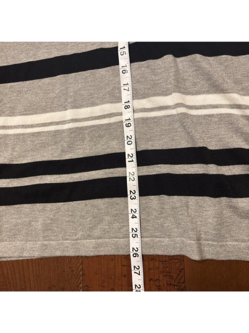 Liz Claiborne Gray & White Thin Fall Sweater Size Large NWT 3/4 Sleeves - Picture 7 of 7